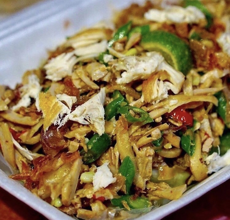 lontong lawar, tipat lawar 