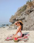 pantai gunung payung