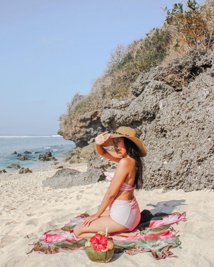 pantai gunung payung