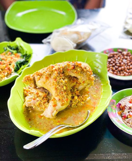 ayam betutu men tempeh